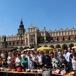 Święcenie pokarmów wielkanocnych przed kościołem Mariackim 2019