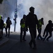 Ciąg dalszy protestu  "żółtych kamizelek", w Paryżu ponad 120 zatrzymań