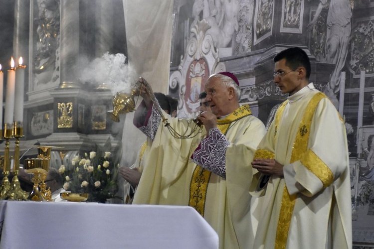 Wigilia Paschalna z bp. Ignacym w świdnickiej katedrze