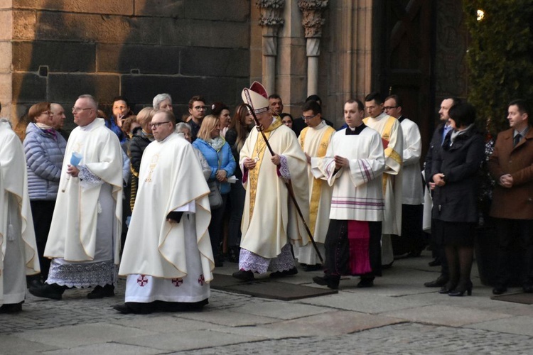 Wigilia Paschalna z bp. Ignacym w świdnickiej katedrze