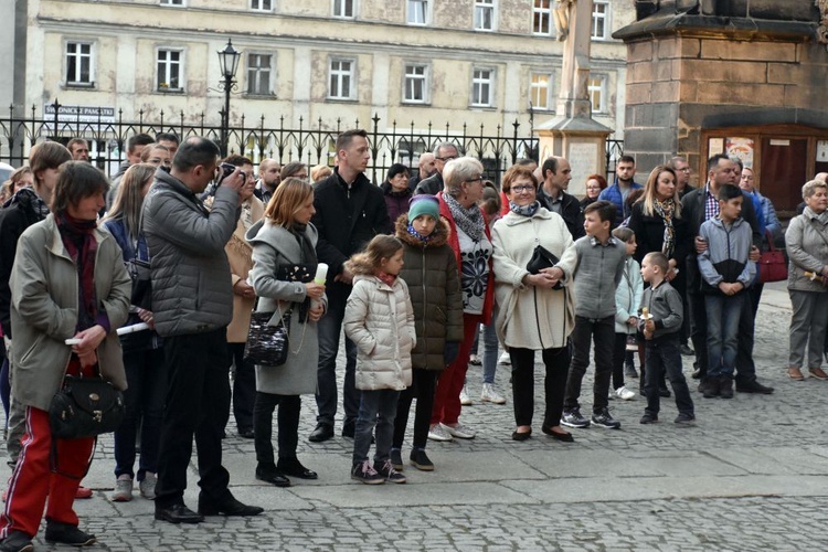 Wigilia Paschalna z bp. Ignacym w świdnickiej katedrze