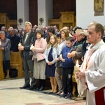 Wigilia Paschalna z bp. Adamem w parafii pw. NMP Królowej Polski w Świdnicy