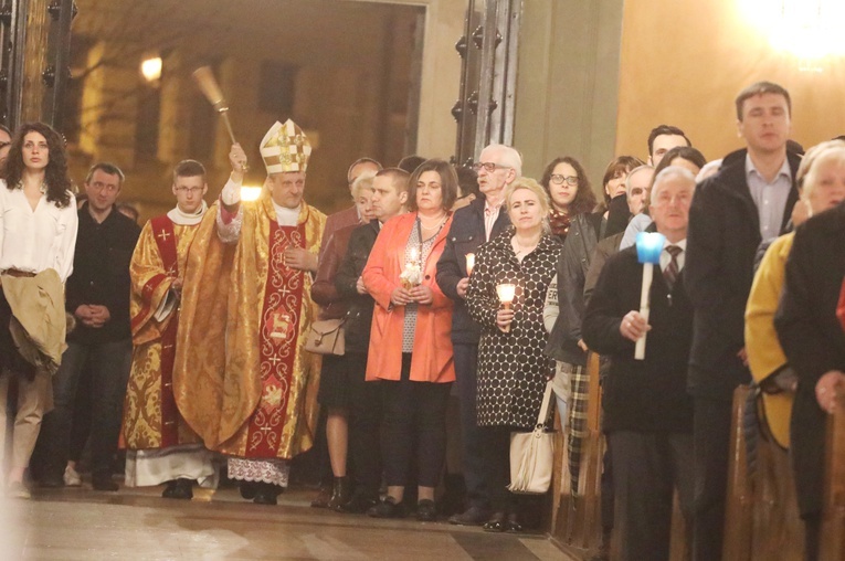 Wigilia Paschalna i Rezurekcja w bielskiej katedrze - 2019