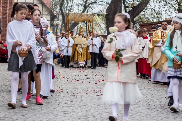 Niedziela Zmartwychwstania Pańskiego w olsztyńskiej katedrze