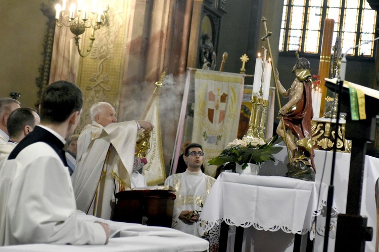 Msza rezurekcyjna w świdnickiej katedrze