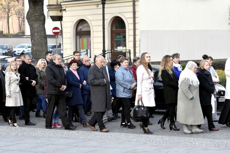 Msza rezurekcyjna w świdnickiej katedrze