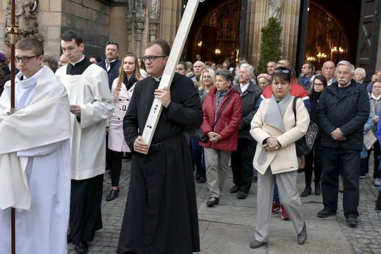 Msza rezurekcyjna w świdnickiej katedrze