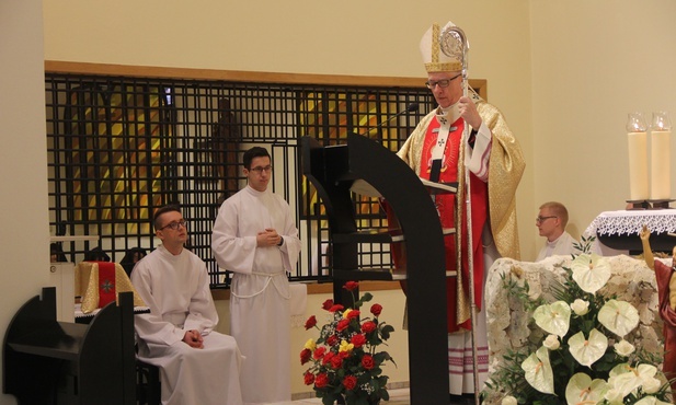 Abp W. Skworc: Naszym zadaniem jest ubóstwo