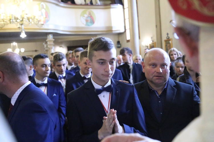 Bierzmowanie w Rożnowie