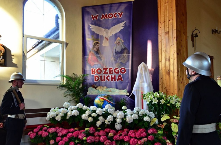 Przasnysz. Grób Pański w parafii Chrystusa Zbawiciela