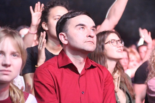 Ojciec Szustak na Torwarze. Była moc!