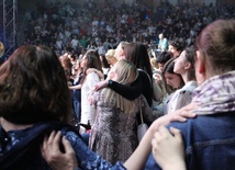 Ojciec Szustak na Torwarze. Była moc!