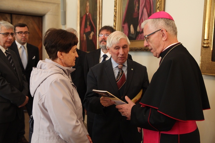 Życzenia wielkanocne w katowickiej kurii