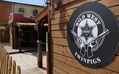 Twinpigs przed otwarciem