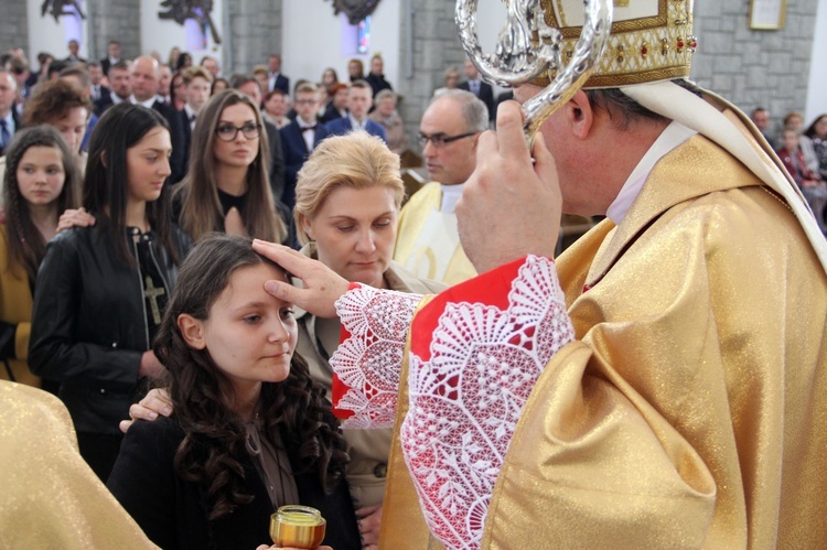 Bierzmowanie w Męcinie