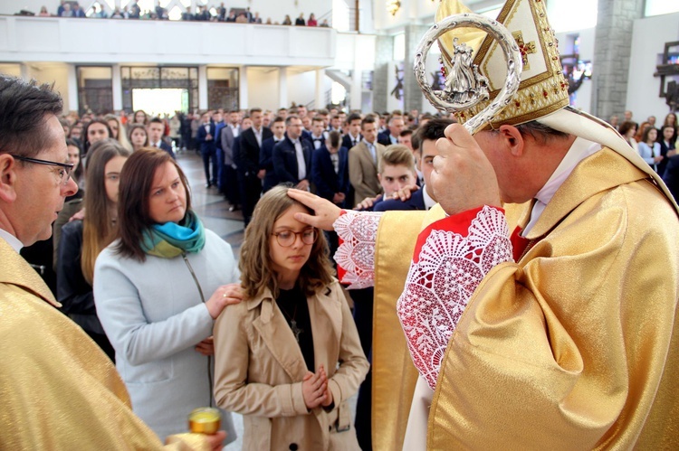 Bierzmowanie w Męcinie