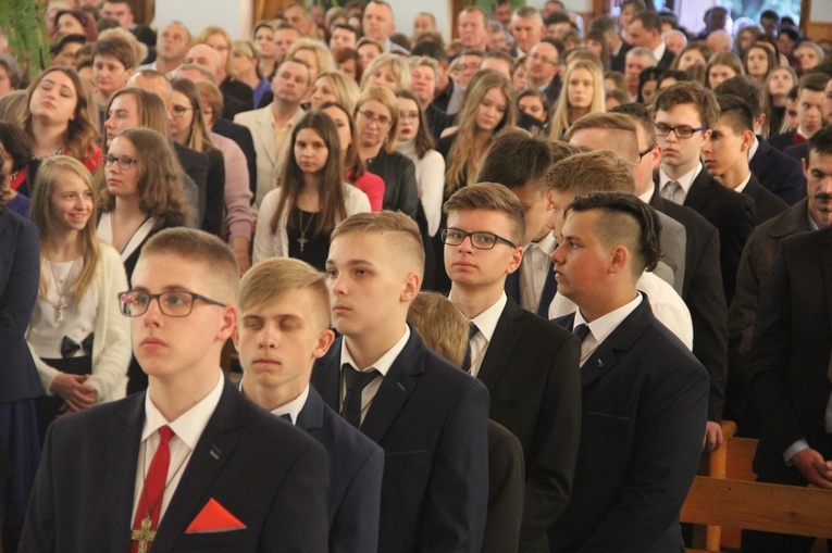 Bierzmowanie w Biskupicach Radłowskich