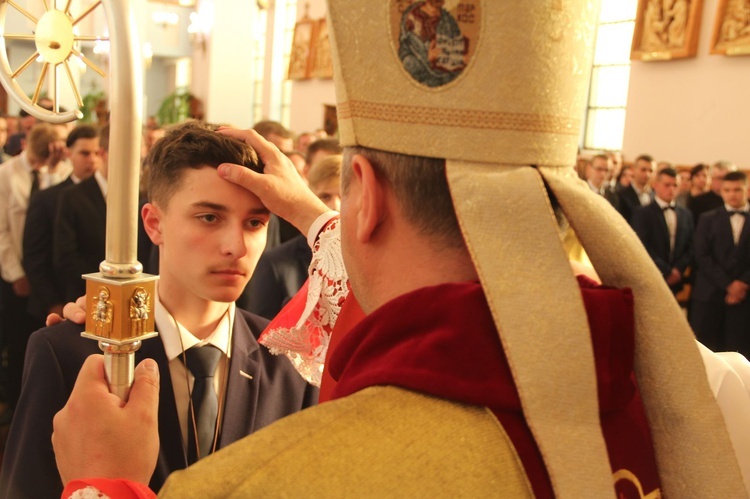 Bierzmowanie w Biskupicach Radłowskich