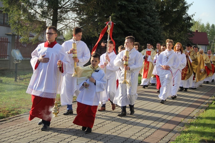 Bierzmowanie w Biskupicach Radłowskich