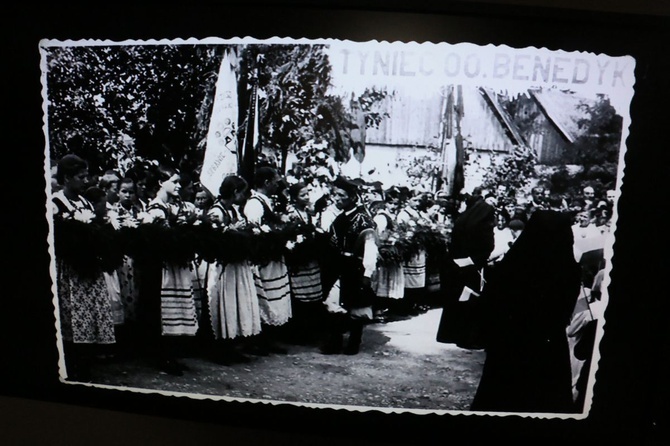 Wystawa jubileuszowa z okazji 80. rocznicy powrotu benedyktynów do Tyńca