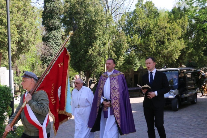 Pogrzeb Aliny Angelusowej, córki twórcy kawalerii legionowej