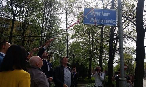 Katowice: Anna Walentynowicz upamiętniona przy kopalni Wujek