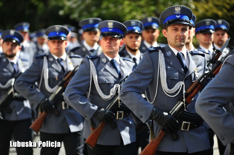 Odsłonięcie tablicy poświęconej pamięci asp. Alojzego Banacha