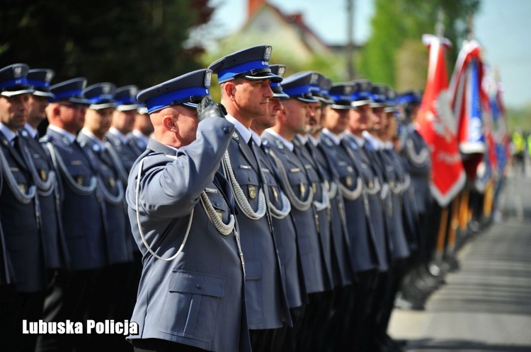 Odsłonięcie tablicy poświęconej pamięci asp. Alojzego Banacha