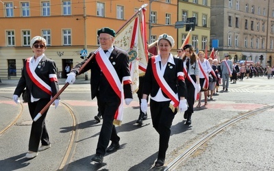 VII Marsz Golgoty Wschodu przeszedł przez Wrocław w hołdzie Sybirakom