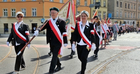 VII Marsz Golgoty Wschodu przeszedł przez Wrocław w hołdzie Sybirakom