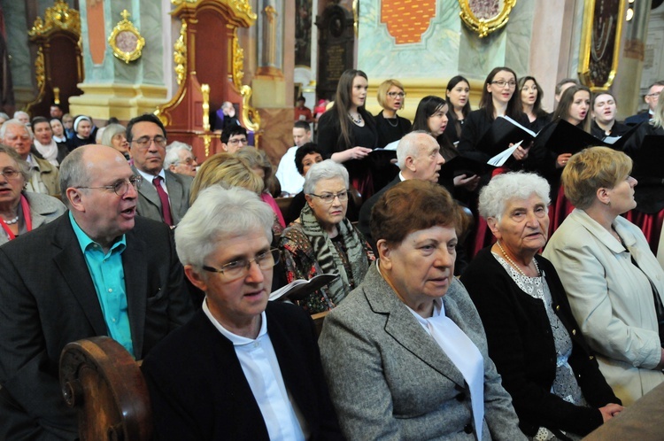 Diamentowy jubileusz święceń kapłańskich bp. Ryszarda Karpińskiego