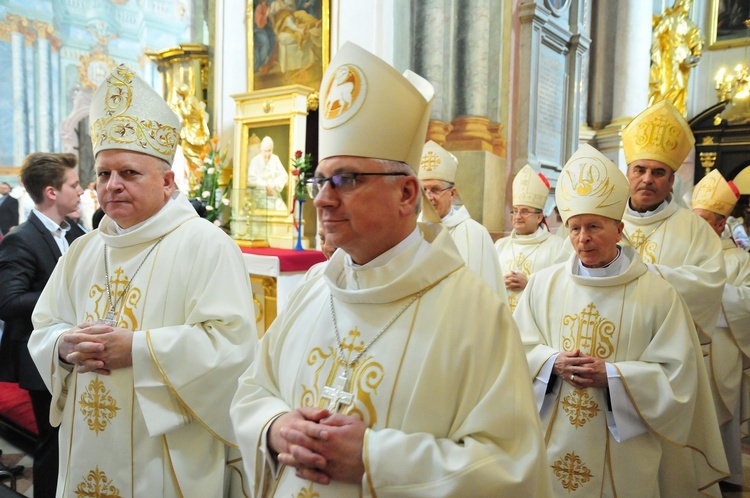 Diamentowy jubileusz święceń kapłańskich bp. Ryszarda Karpińskiego