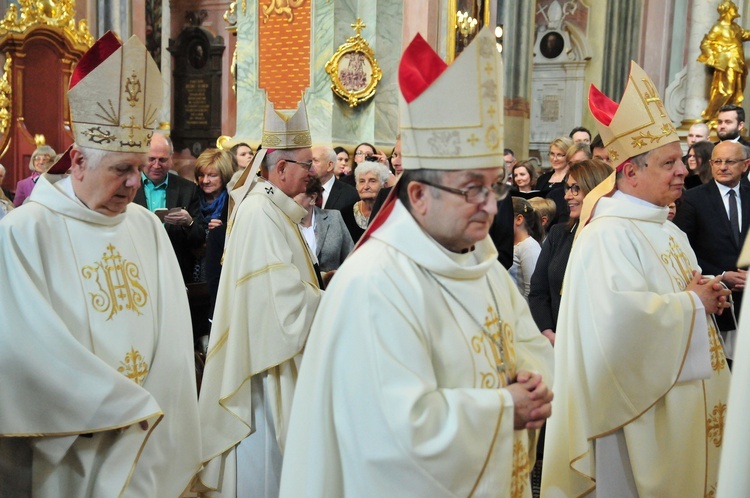 Diamentowy jubileusz święceń kapłańskich bp. Ryszarda Karpińskiego