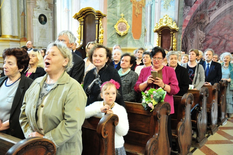 Diamentowy jubileusz święceń kapłańskich bp. Ryszarda Karpińskiego