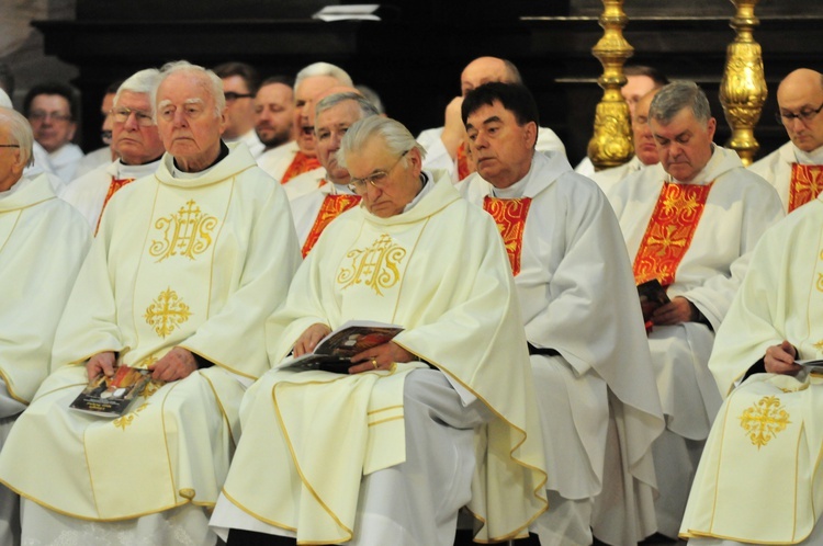 Diamentowy jubileusz święceń kapłańskich bp. Ryszarda Karpińskiego