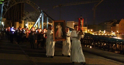 Noc Miłosierdzia Bożego we Wrocławiu. Przy Źródle