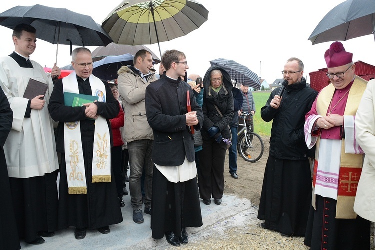 Erygowanie parafii św. Jana Pawła II w Opolu