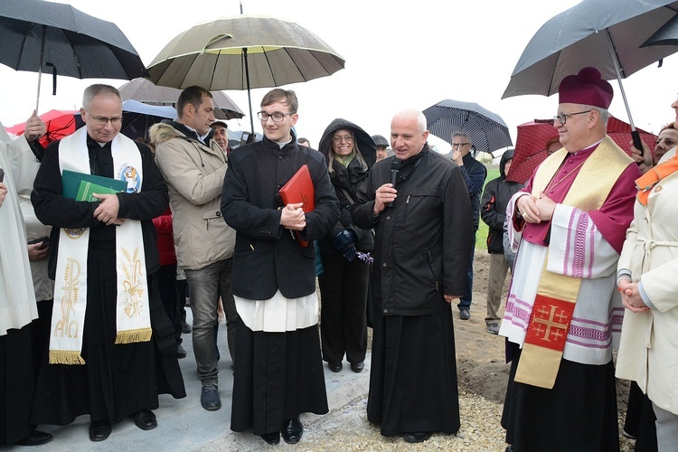 Erygowanie parafii św. Jana Pawła II w Opolu