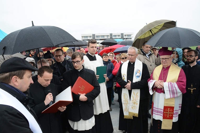 Erygowanie parafii św. Jana Pawła II w Opolu