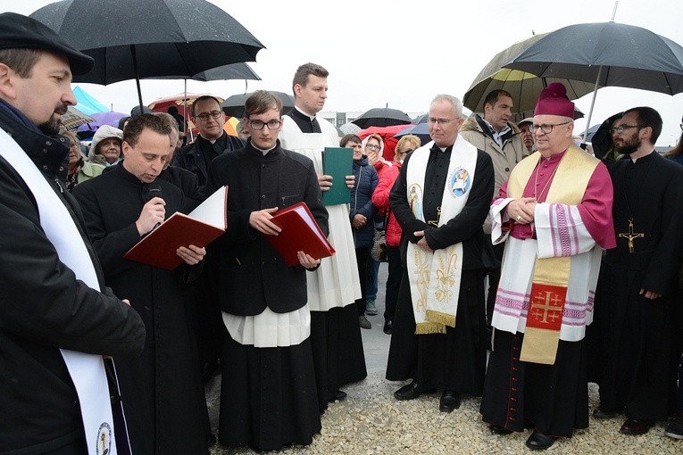 Erygowanie parafii św. Jana Pawła II w Opolu