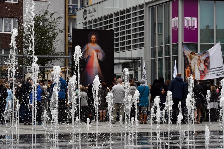 Koronka do Bożego Miłosierdzia w centrum Koszalina