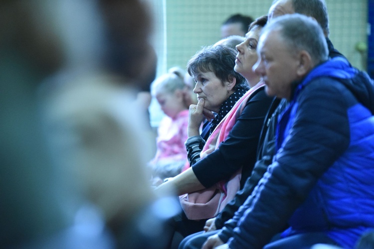 Promocja monografii o Mikołajowicach  