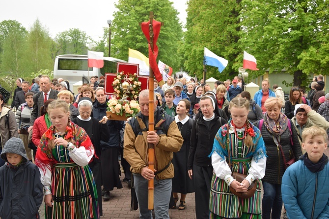 Pielgrzymka z Roszkowej Woli do Żdżar