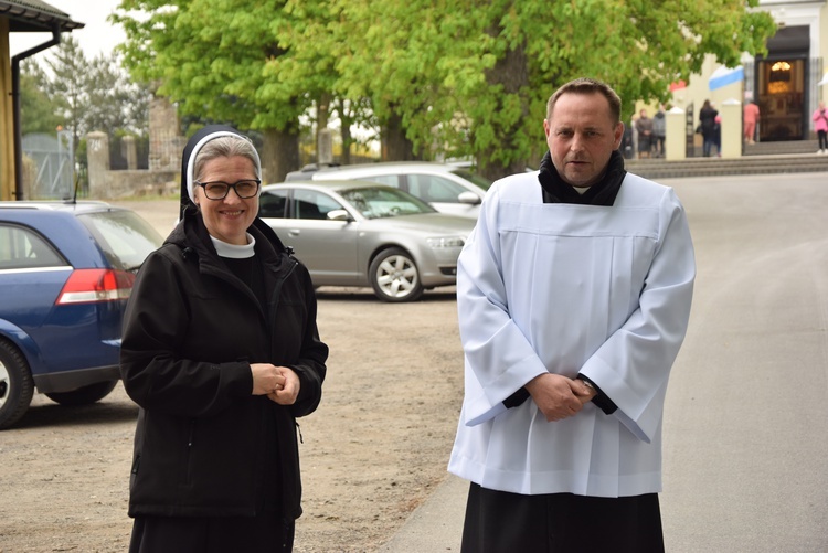 Pielgrzymka z Roszkowej Woli do Żdżar