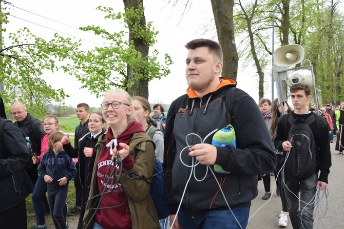 Pielgrzymka z Roszkowej Woli do Żdżar