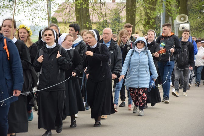 Pielgrzymka z Roszkowej Woli do Żdżar