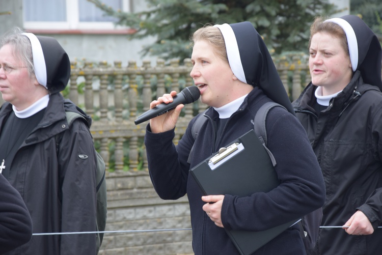 Pielgrzymka z Roszkowej Woli do Żdżar