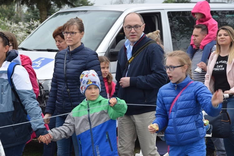 Pielgrzymka z Roszkowej Woli do Żdżar