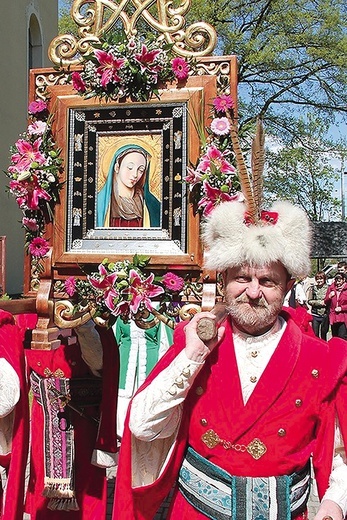 ▲	Pan Stanisław mieszka w Szczecinie, ale jego drugi dom  to Rokitno. Jest zaangażowany w duszpasterstwo trzeźwości diecezji zielonogórsko-gorzowskiej.