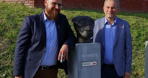 Wystawa "Piękne Małpy Europy" w Sandomierzu